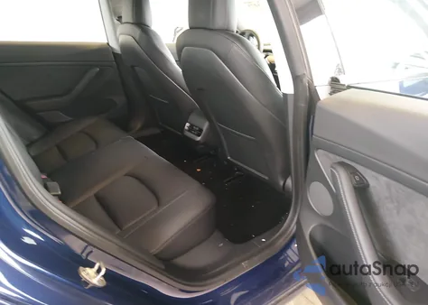 2022 Tesla Model 3 Long Range Dual Motor All-Wheel Drive z USA, uszkodzony, nr VIN 5YJ3E1EB6NF182794